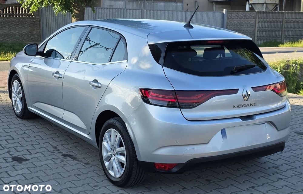 Renault Megane 1.5 Blue dCi Zen - 3