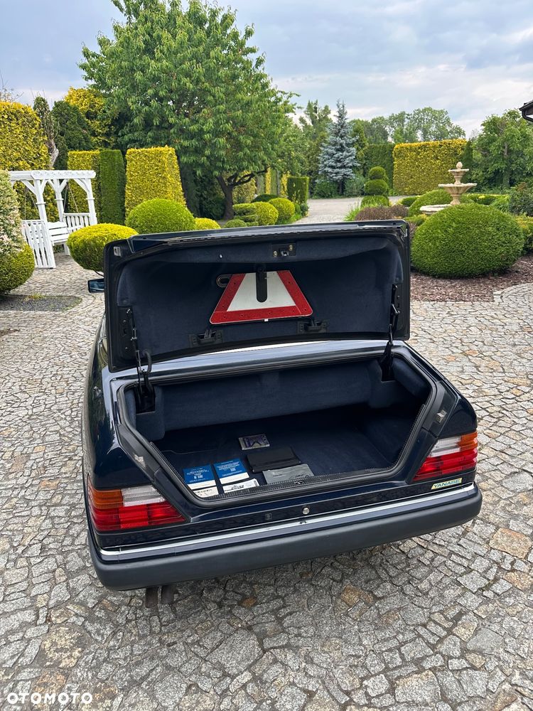 Mercedes-Benz W124 (1984-1993) - 28