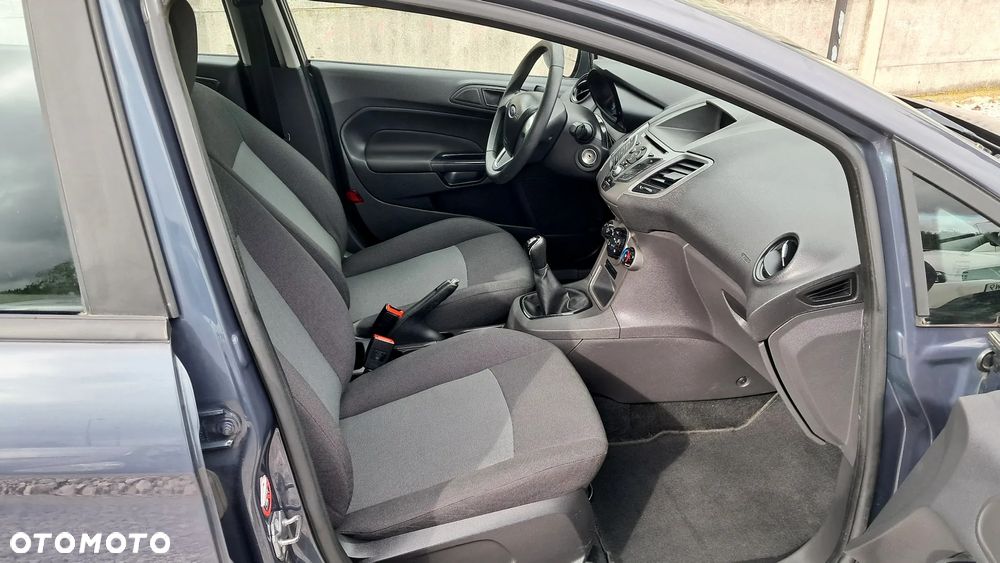 Ford Fiesta 1.25 Ambiente - 21