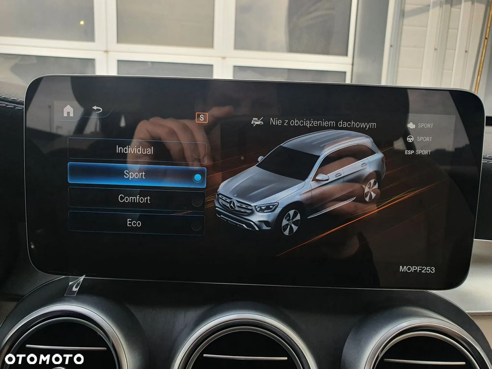 Mercedes-Benz GLC 200 d 4-Matic Business Edition - 29