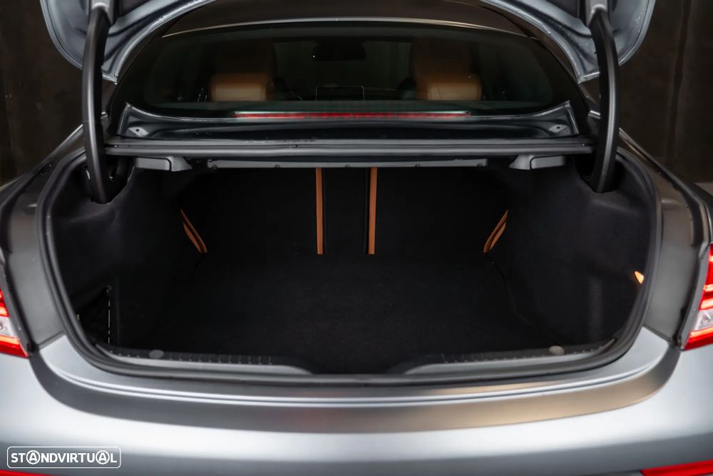 Mercedes-Benz C 300 7G-TRONIC AMG Line - 7