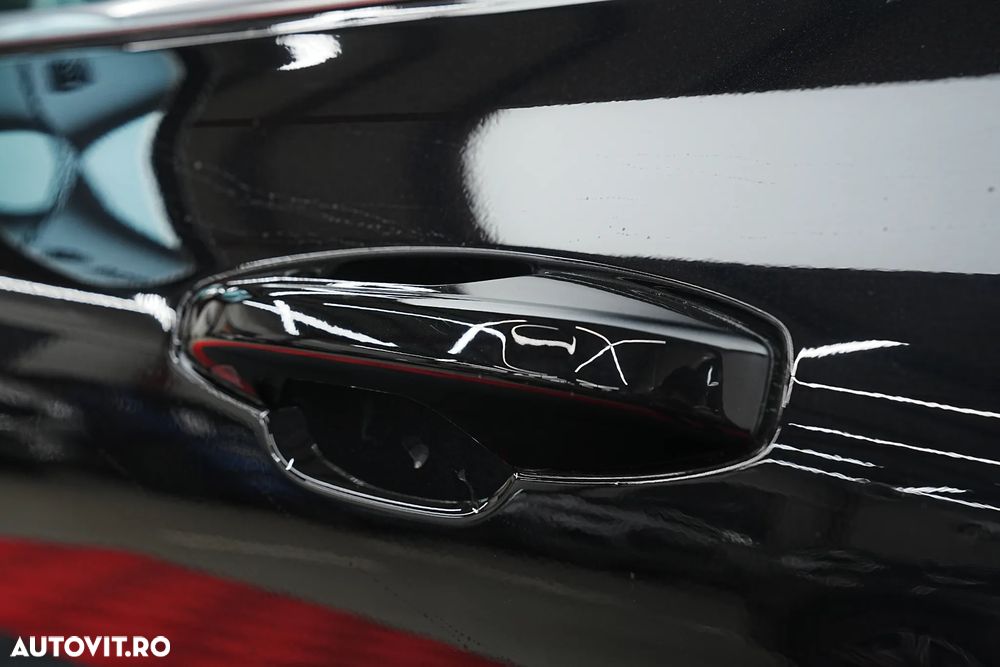 Volvo S60 T8 eAWD Momentum Pro - 28