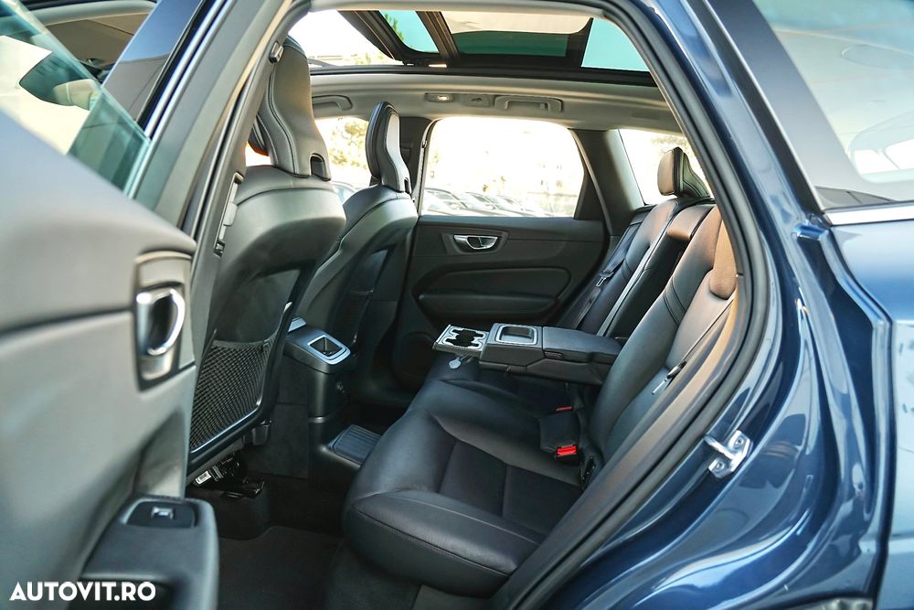 Volvo XC 60 Recharge T6 Twin Engine eAWD Inscription Expression - 19