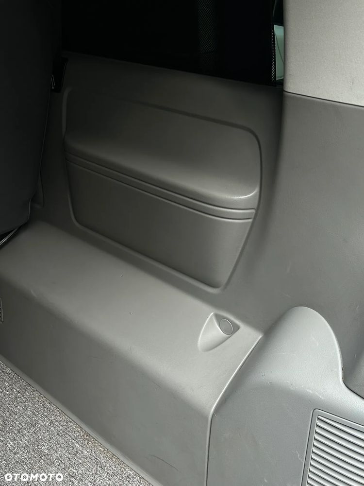Volkswagen Caravelle L1 Trendline - 17