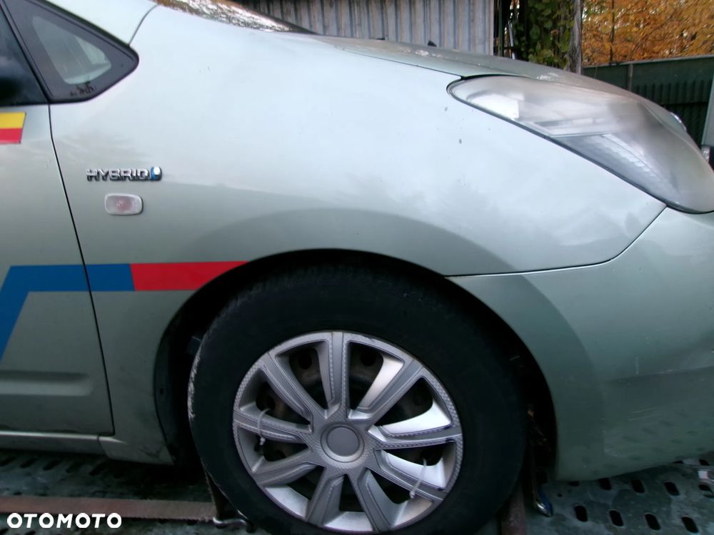 BŁOTNIK LEWY PRAWY TOYOTA PRIUS II  6U0  6UO - 2