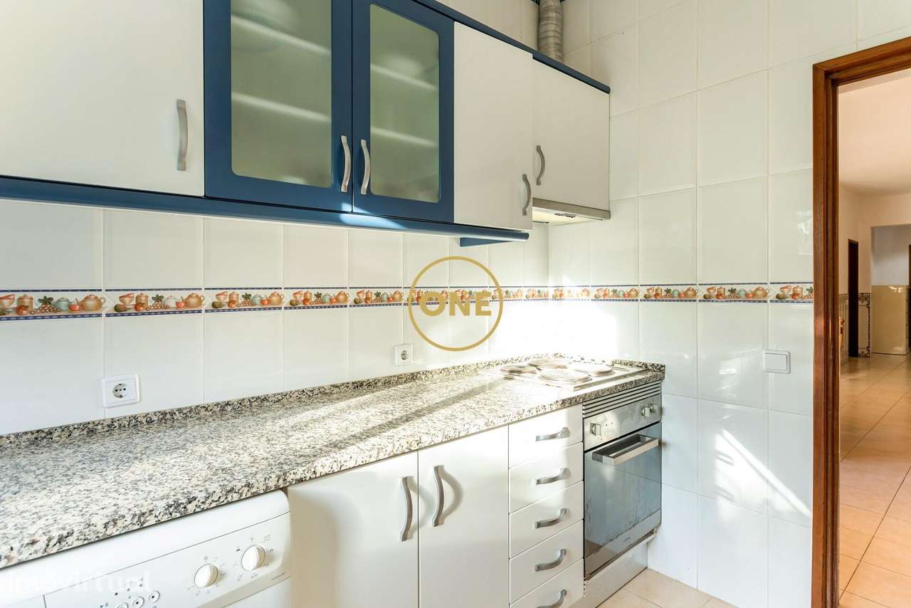 Apartamento T1+2 com piscina no rooftop, 5 min a pé da Praia do Peneco - Grande imagem: 5/24