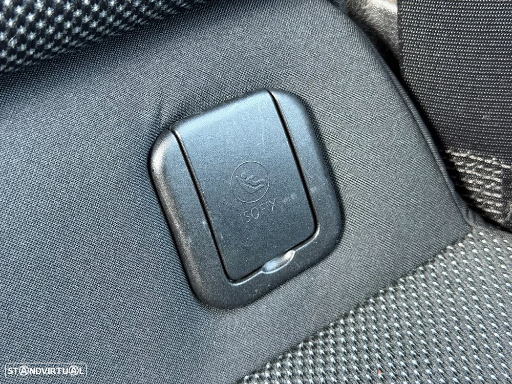 MINI 3 Portas One D - 14