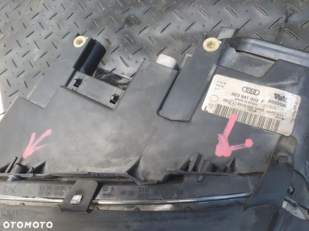 AUDI A4 B6 LAMBA LEWY PRZÓD 8E0941003F EUROPA - 3