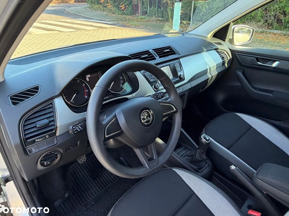Skoda Fabia - 6
