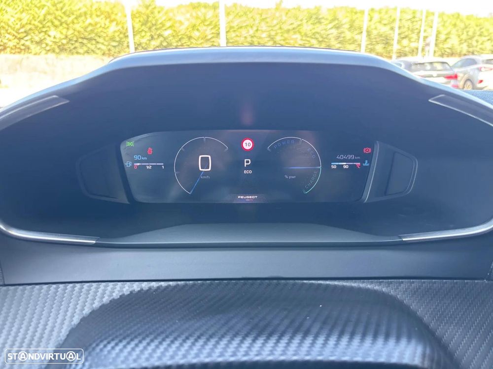 Peugeot 2008 Hybrid 145 e-DSC Allure - 24