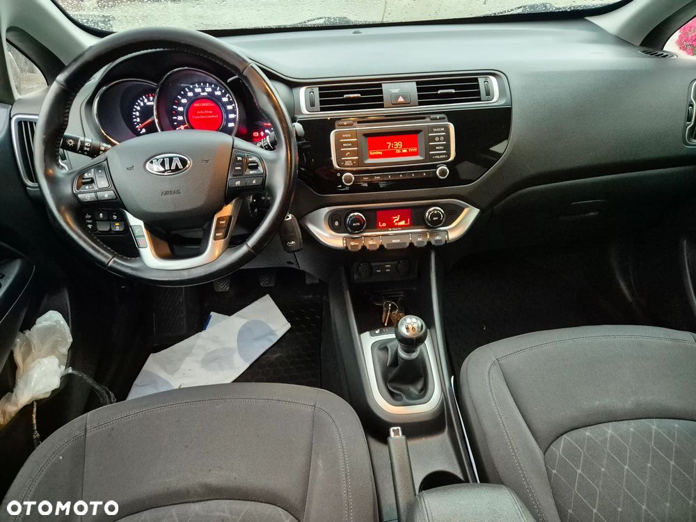 Kia Rio 1.2 Attract - 9