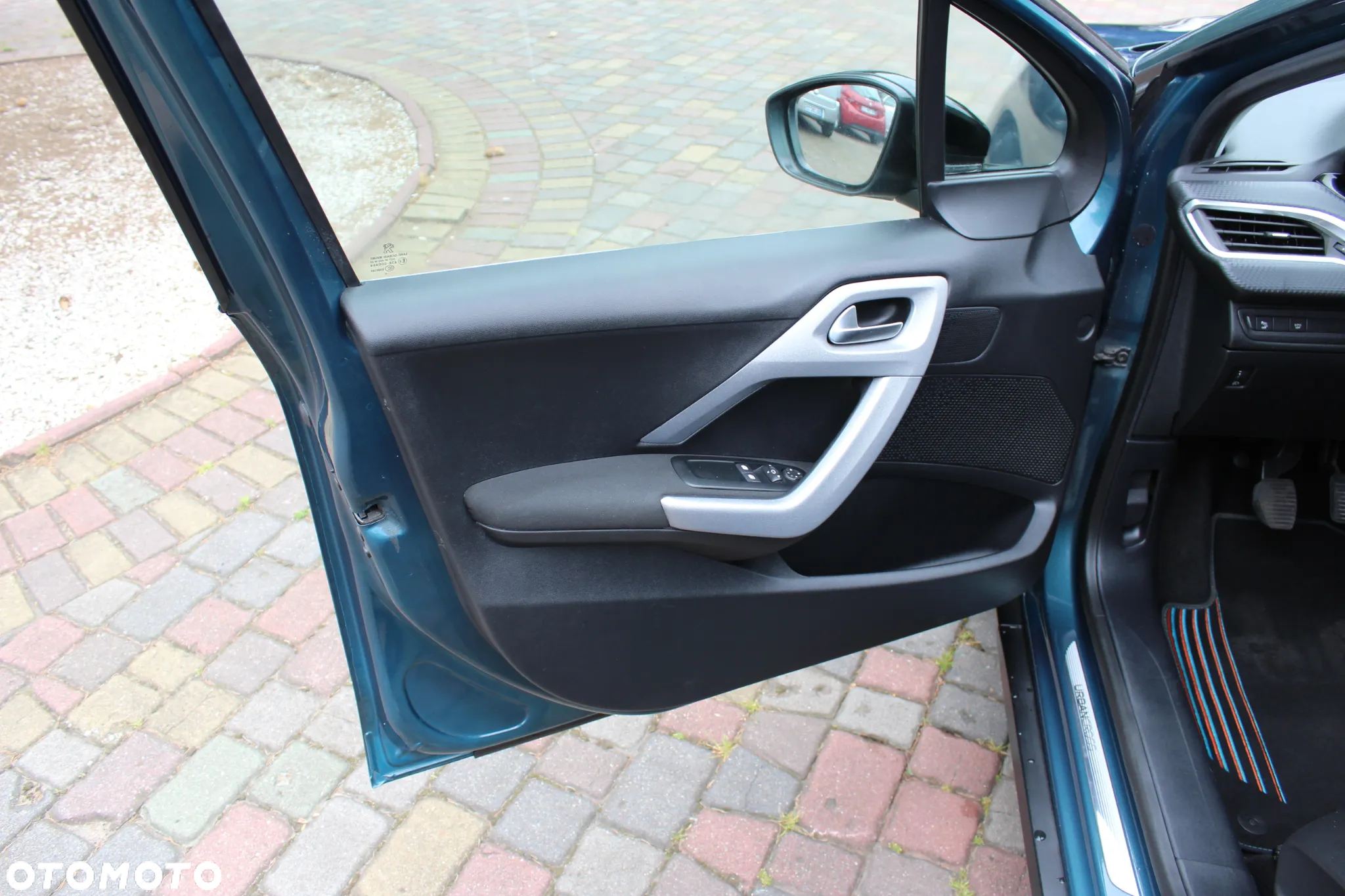 Peugeot 2008 - 11