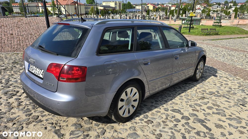 Audi A4 Avant - 16