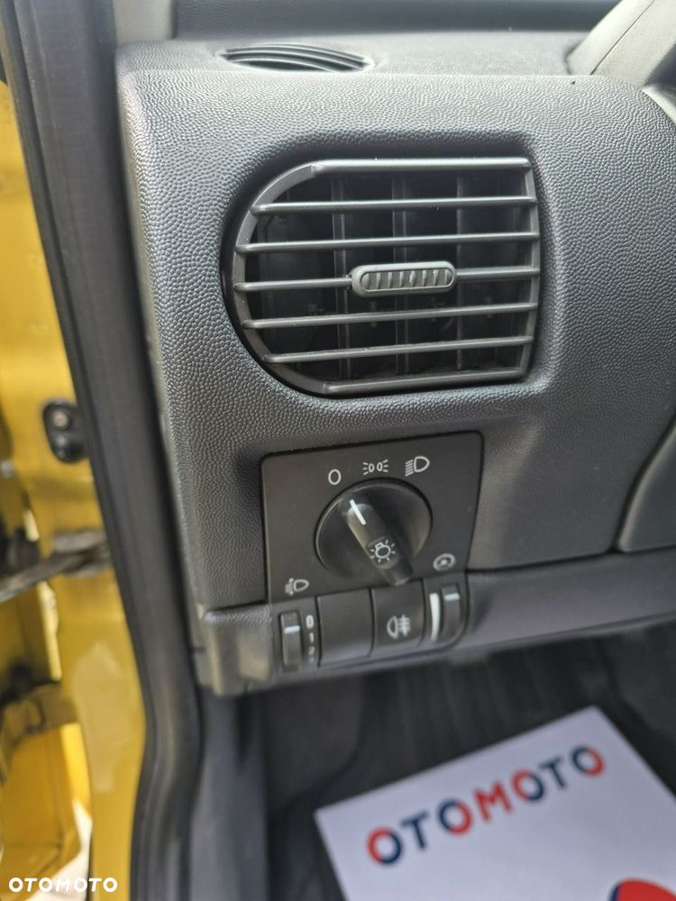 Opel Combo - 24