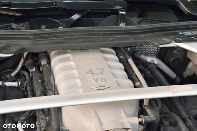 Aston Martin V8 Vantage 4,7 SportShift - 13