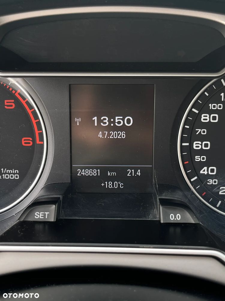 Audi A4 Avant 2.0 TDI DPF Ambiente - 16
