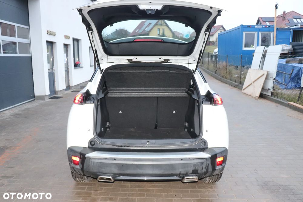 Peugeot 2008 PureTech 130 GT Pack - 18