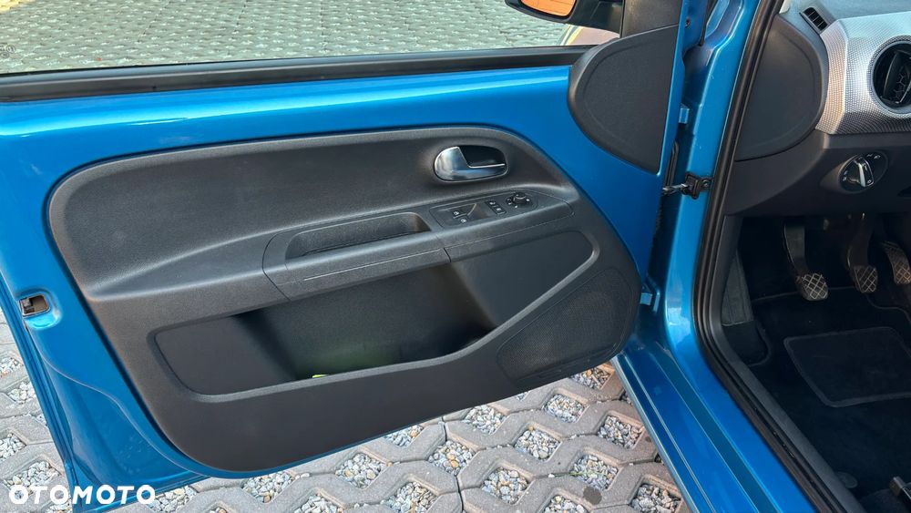 Volkswagen up! 1.0 high Perfectline - 21
