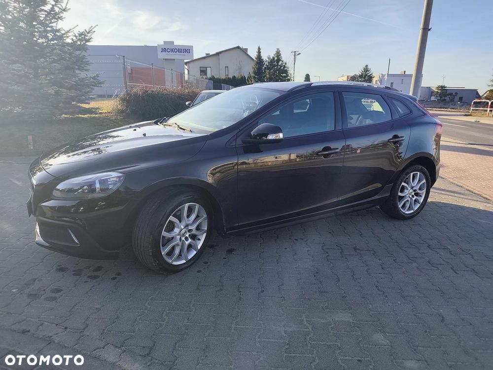 Volvo V40 Cross Country D2 Drive-E Momentum - 2