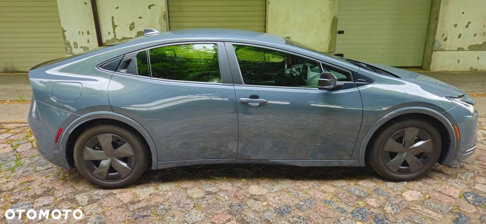 Toyota Prius 2.0 Hybrid Executive - 12
