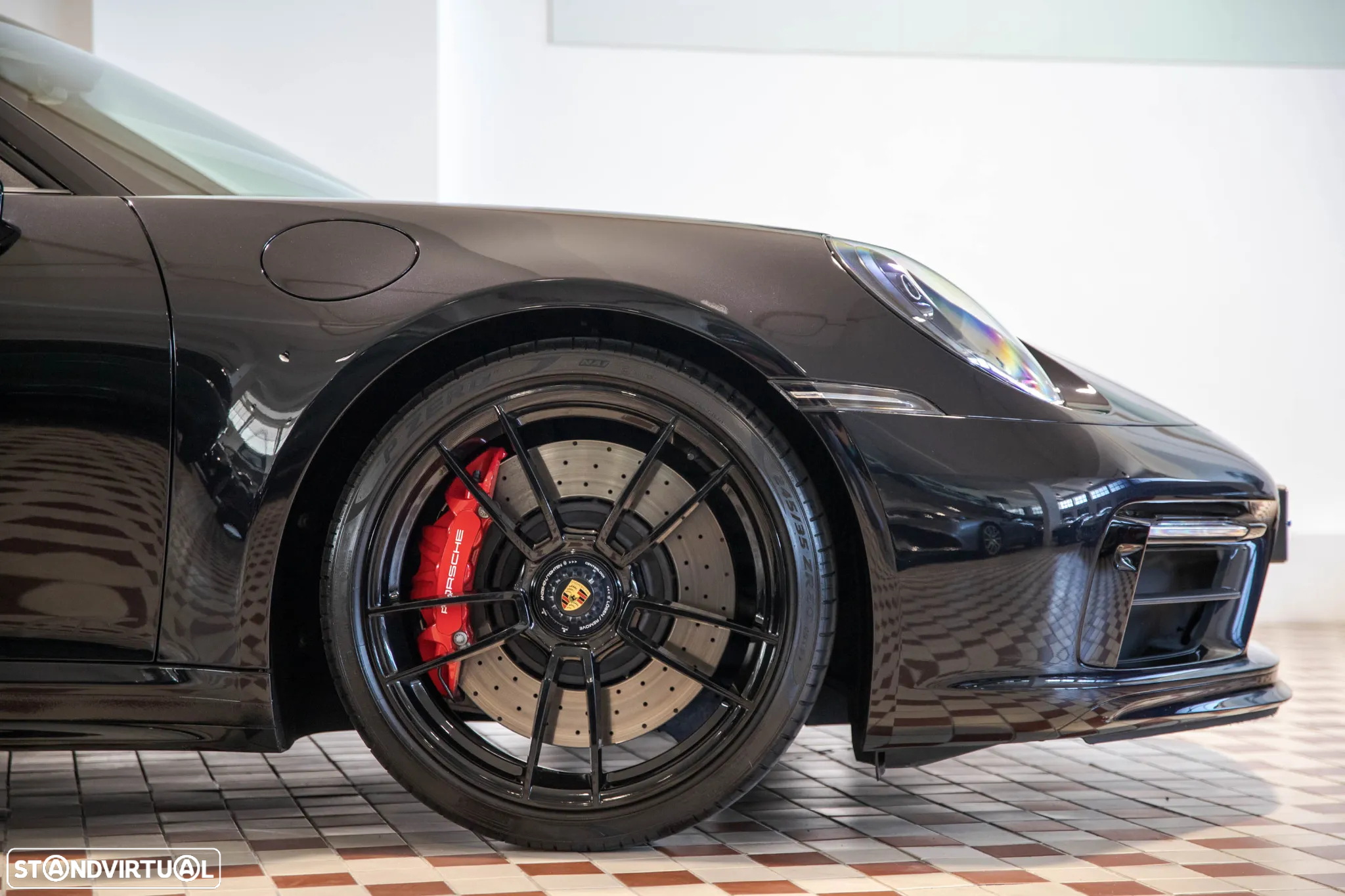 Porsche 911 (992) Carrera GTS PDK - 11