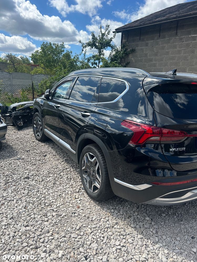 Hyundai Santa Fe - 3