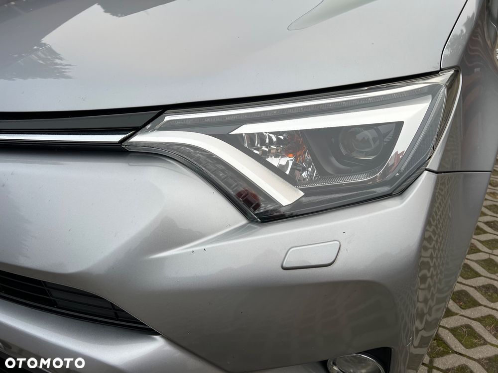 Toyota RAV4 Hybrid Selection 4x4 - 15