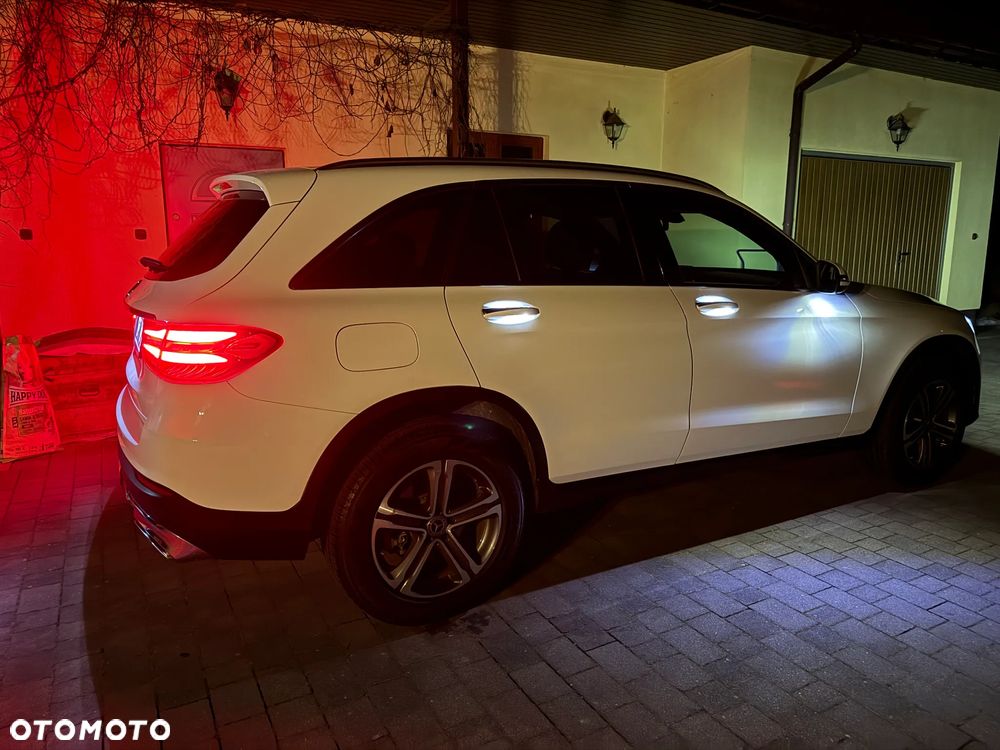 Mercedes-Benz GLC - 23