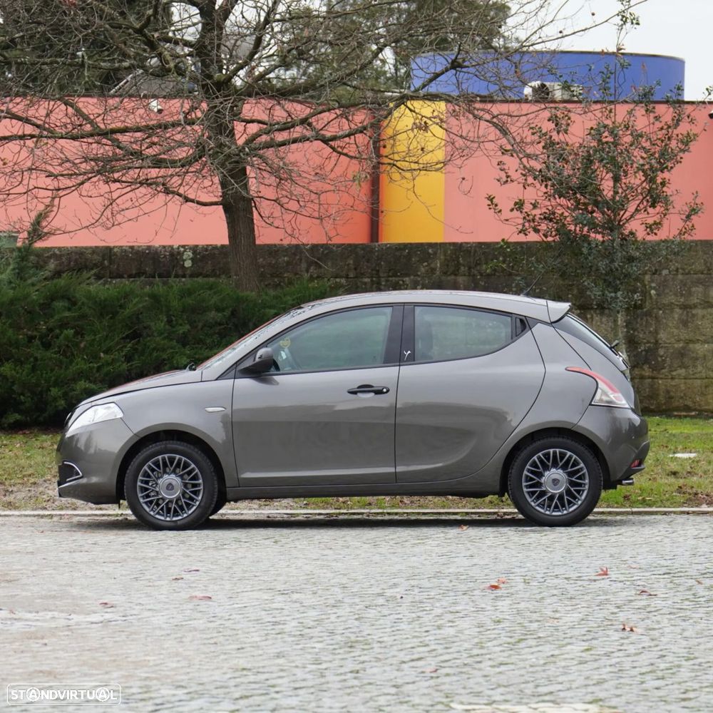 Lancia Ypsilon 1.2 Oro S&S - 6