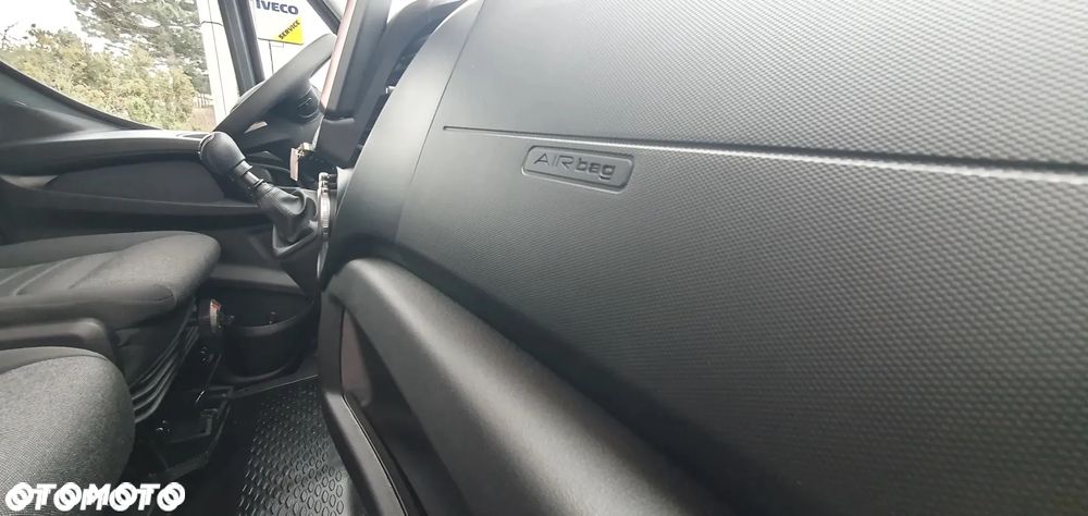 Iveco DAILY WYPRZEDAŻ DEALERA – zastosowanie pod 10 palet !!! - 15