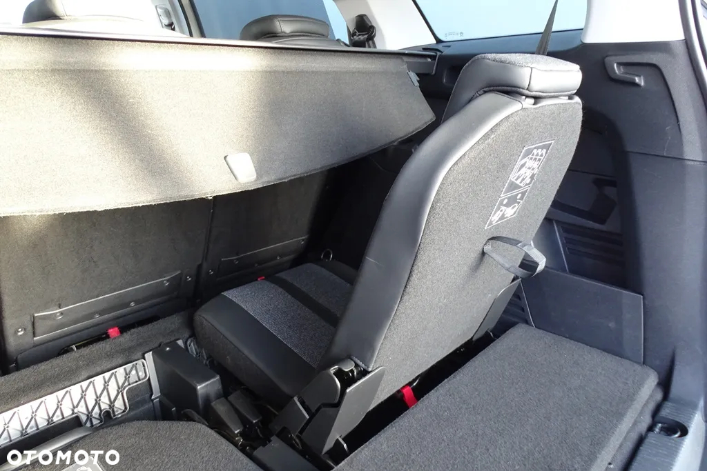 Peugeot 5008 2.0 BlueHDI Crossway S&S EAT8 - 26