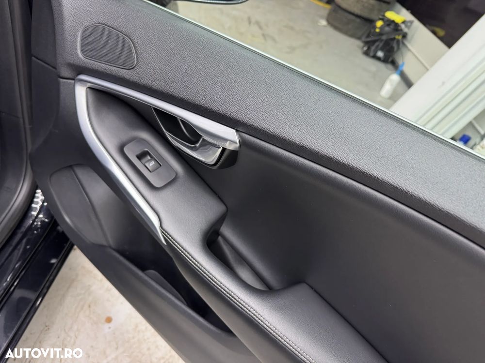 VOLVO V40 2014 — imagine 21