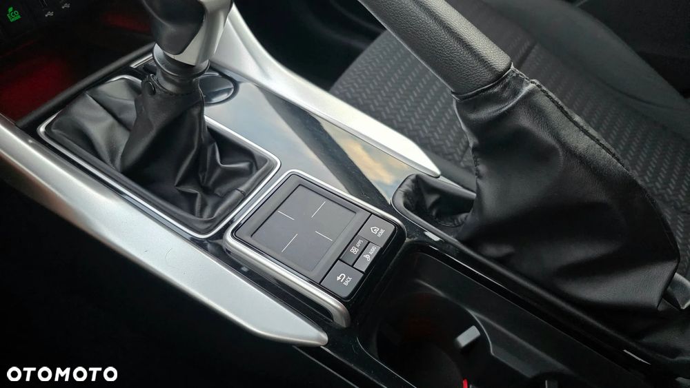 Mitsubishi Eclipse Cross 1.5 T Intense - 22