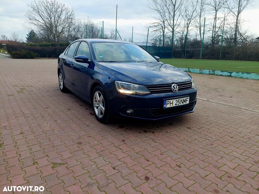 Volkswagen Jetta 1.6 TDI Highline - 4