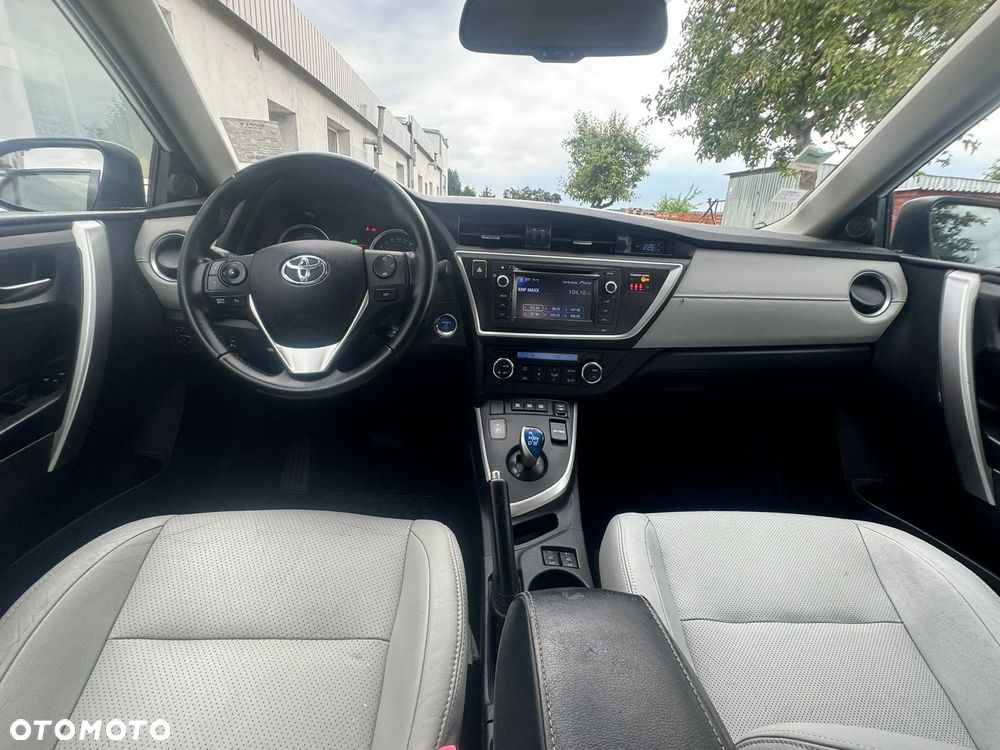 Toyota Auris - 12