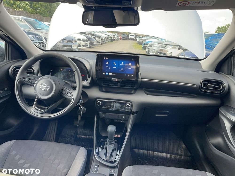 Toyota Yaris - 7
