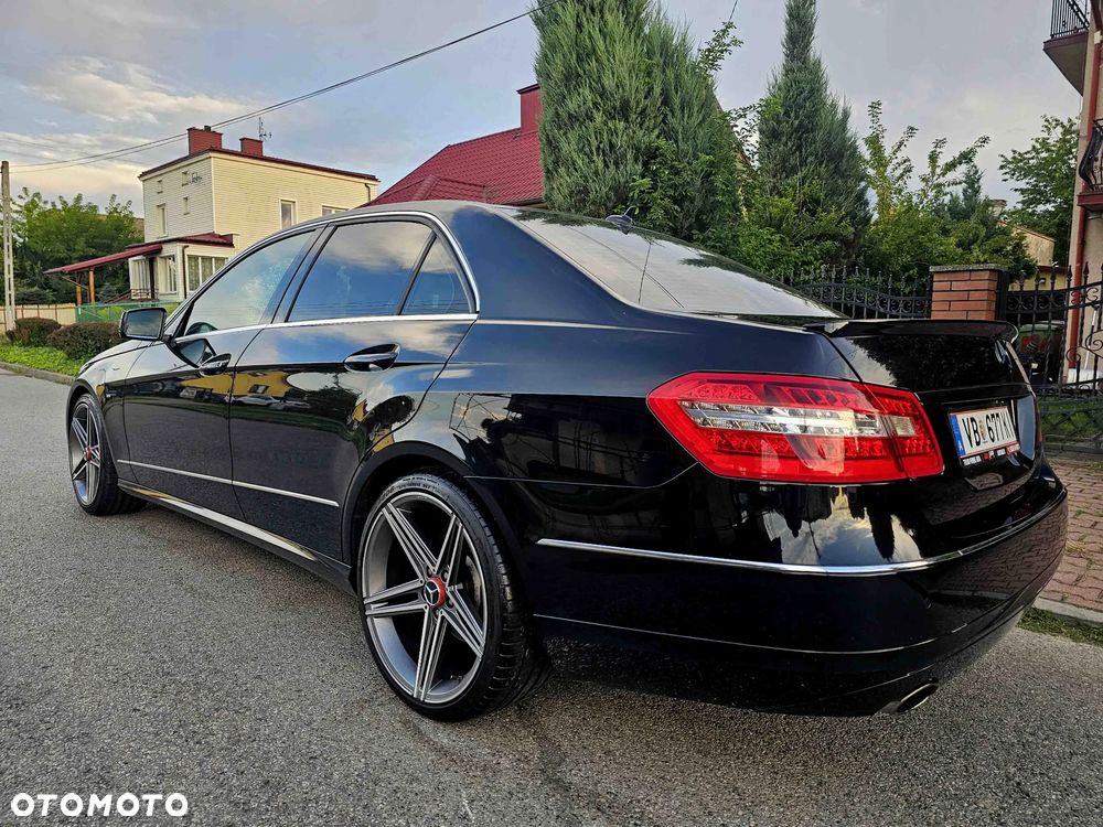 Mercedes-Benz Klasa E 200 BlueEFFICIENCY 7G-TRONIC Avantgarde - 11