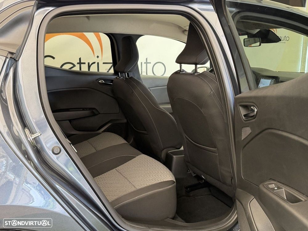 Renault Clio 1.0 TCe Exclusive - 11