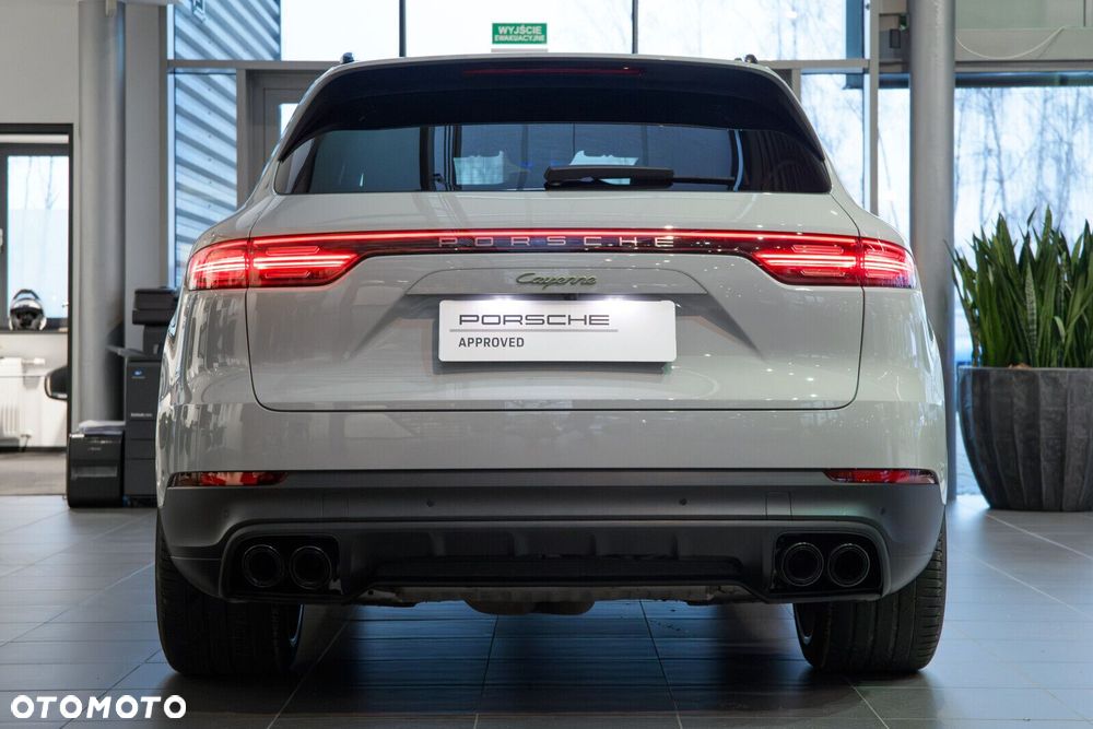 Porsche Cayenne - 7