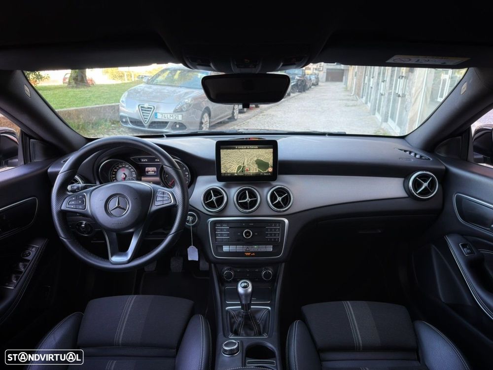 Mercedes-Benz CLA 180 d Shooting Brake Urban - 5