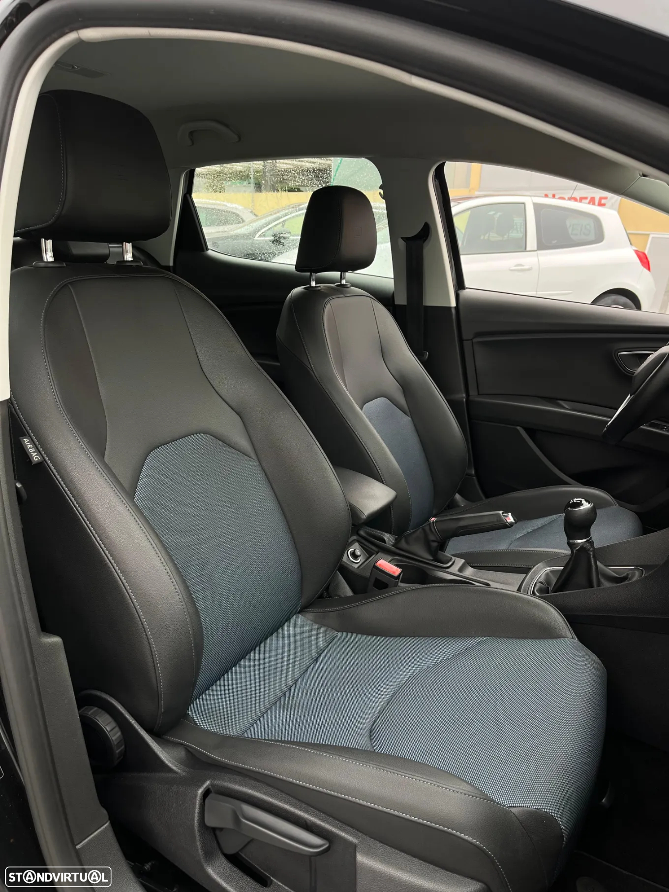 SEAT Leon 1.6 TDI S&S CONNECT - 12