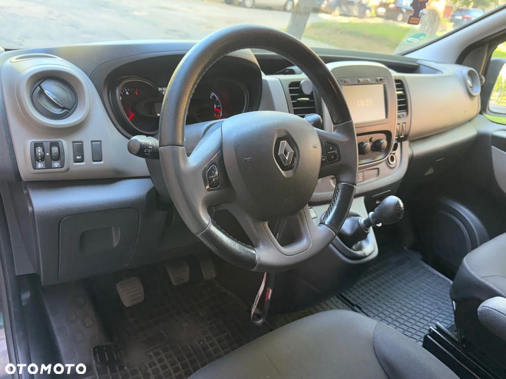 Renault Trafic - 18