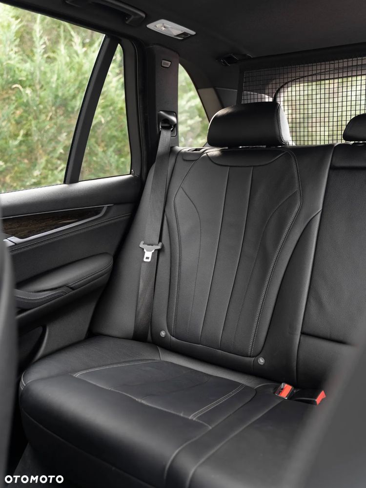 BMW X5 xDrive40d Sport-Aut - 37