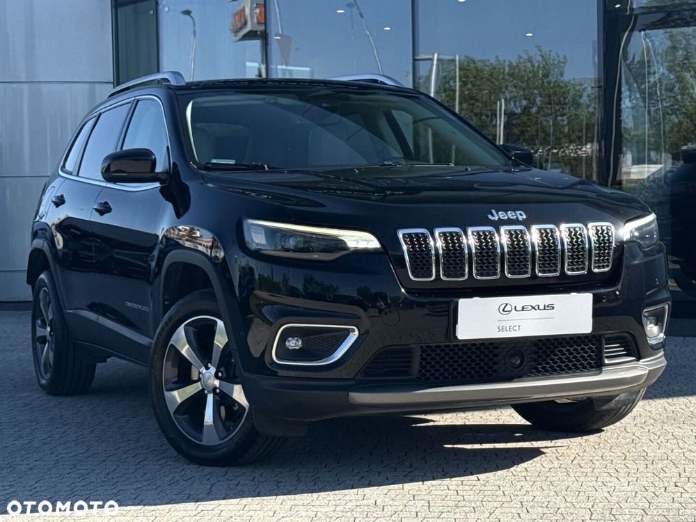 Jeep Cherokee - 24