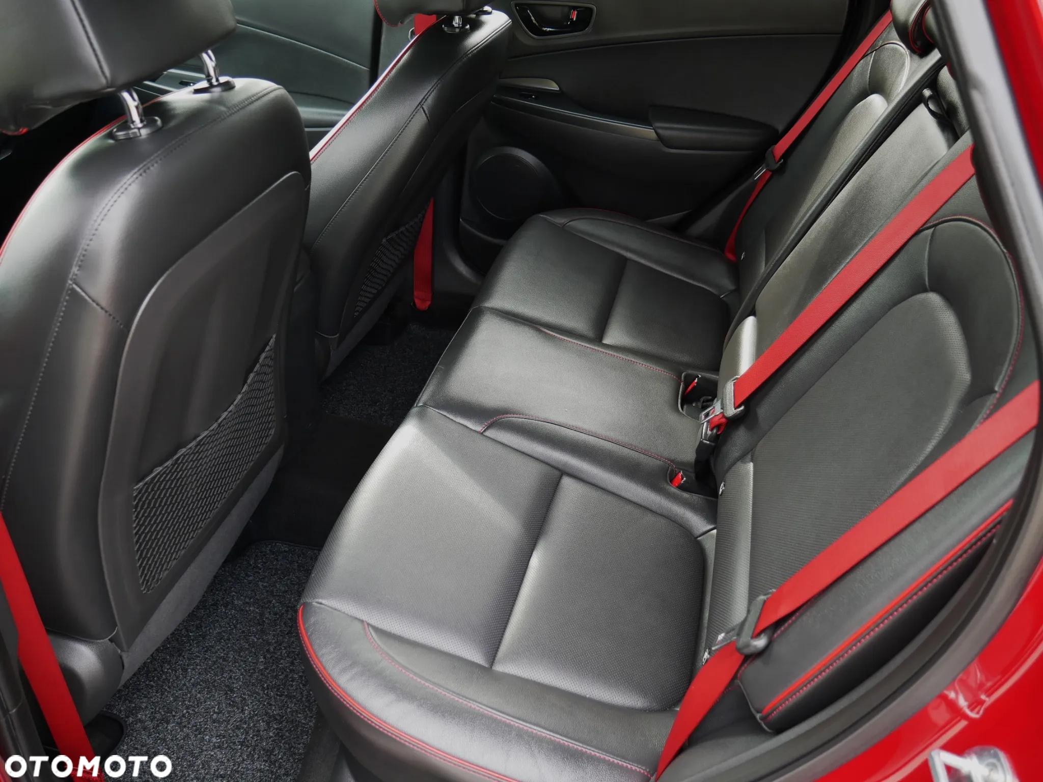 Hyundai Kona 1.6 T-GDI DCT Premium - 27