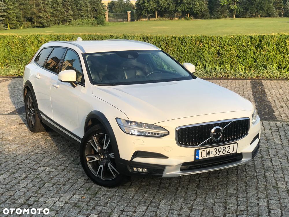 Volvo V90 Cross Country - 6