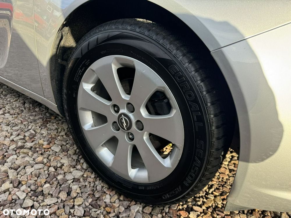 Opel Insignia - 13