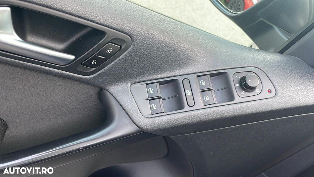 Volkswagen Tiguan - 11