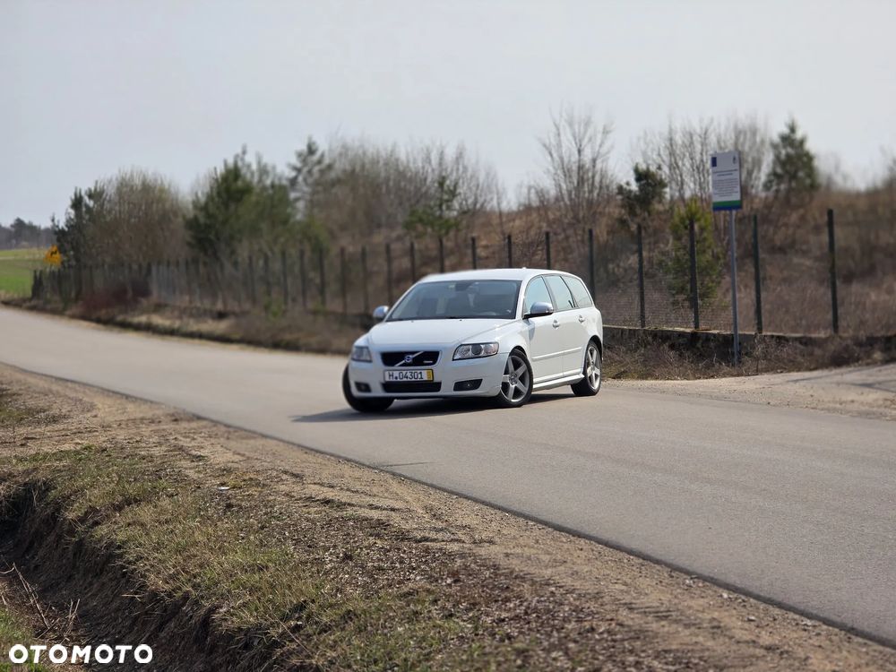 Volvo V50 D5 R-Design Momentum - 5