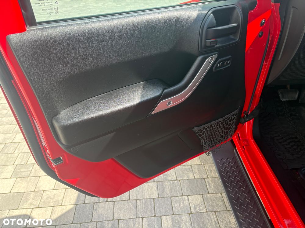 Jeep Wrangler 3.6 Unlim Sahara - 6